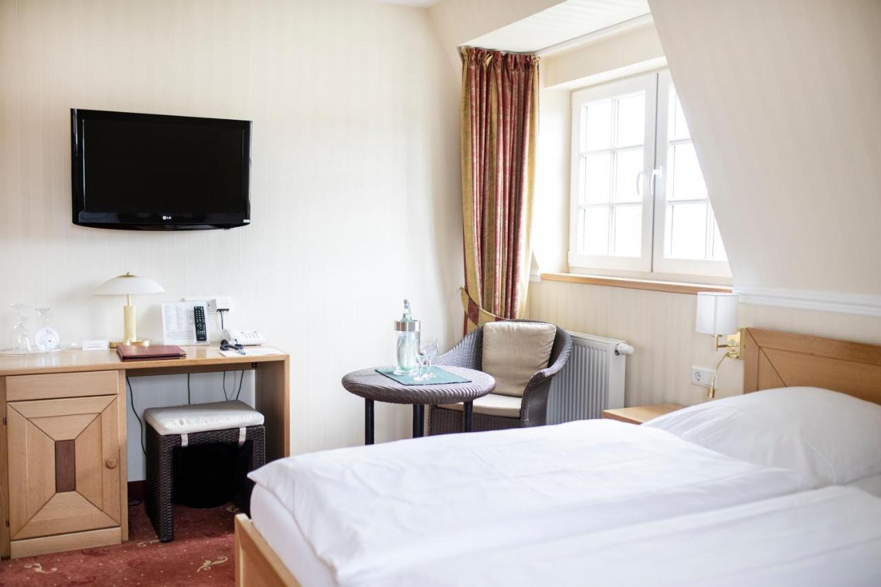 Hotel Wardenburger Hof Buitenkant foto